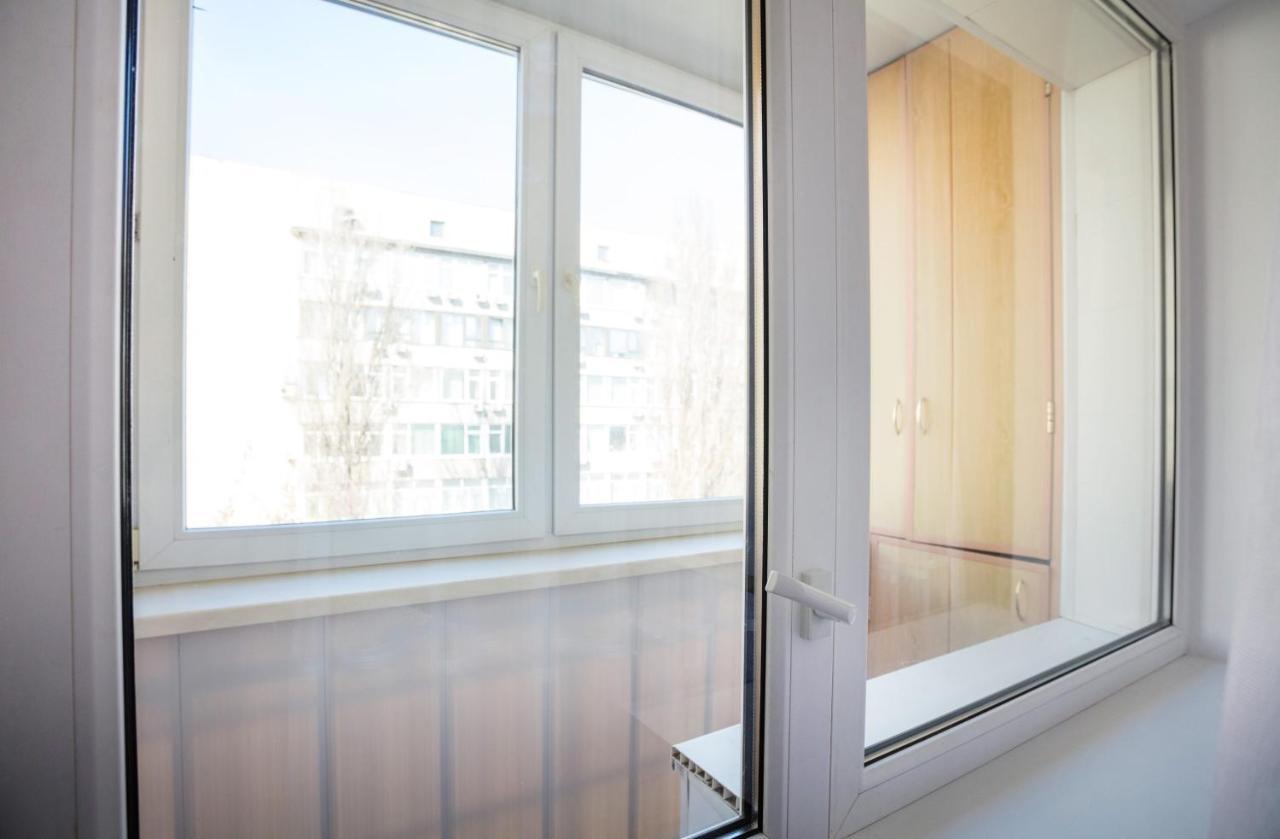 Apartment Near Metro Pecherskaya Kyiv Exterior photo