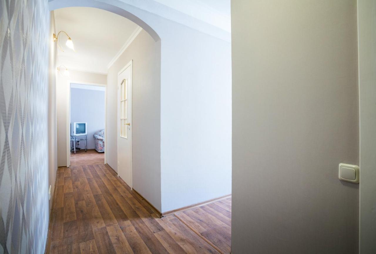 Apartment Near Metro Pecherskaya Kyiv Exterior photo